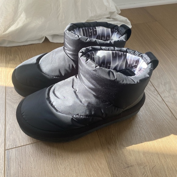 UGG Classic Maxi Mini Boot - Picture 4 of 7